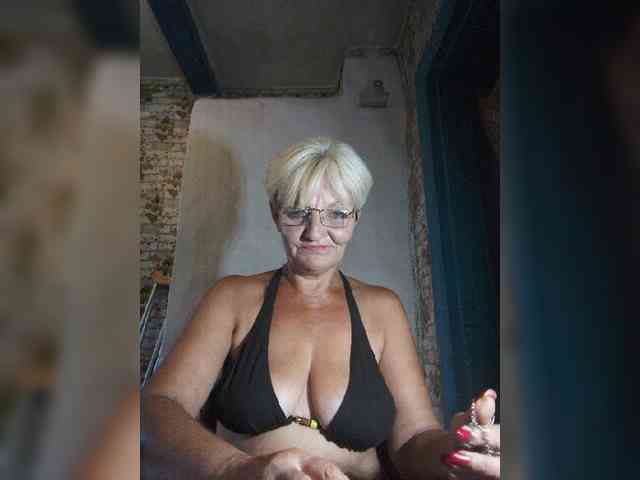 NikaGold45 webcam