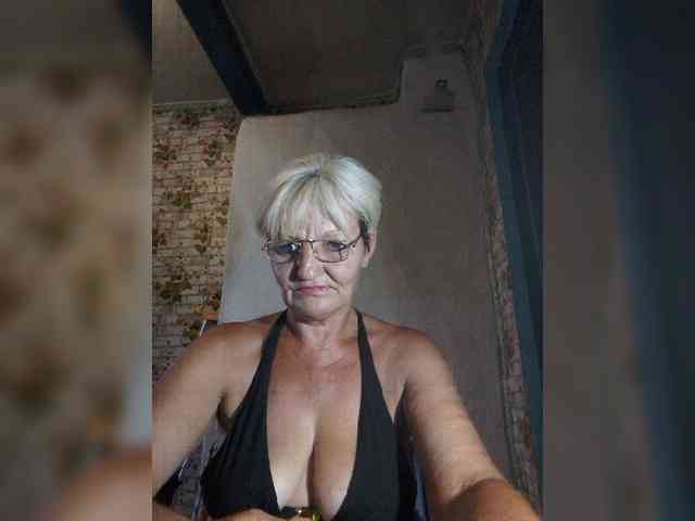 NikaGold45 webcam