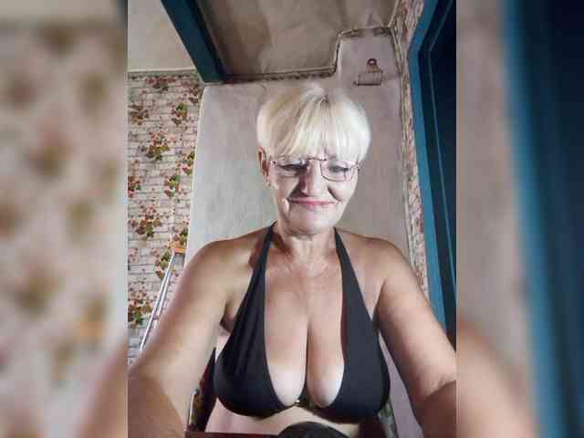 NikaGold45 webcam