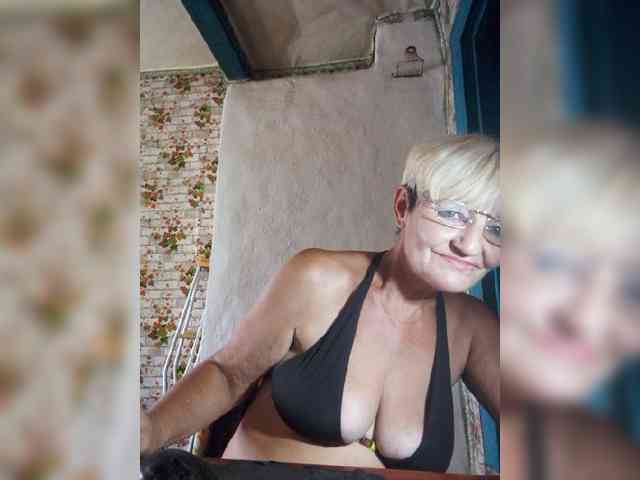 NikaGold45 webcam