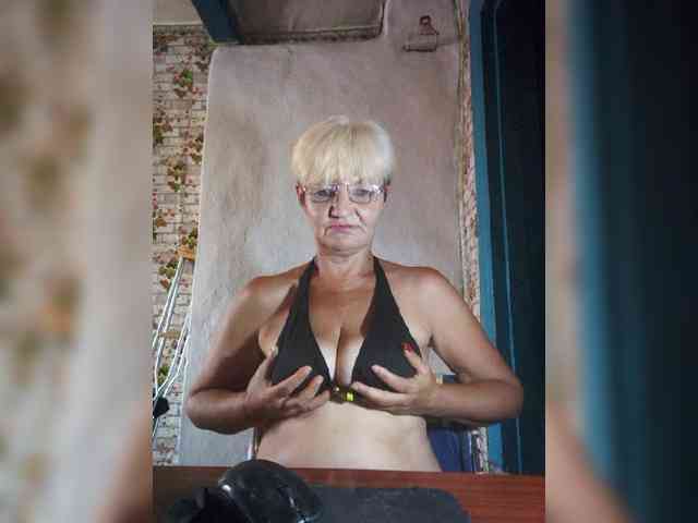 NikaGold45 webcam
