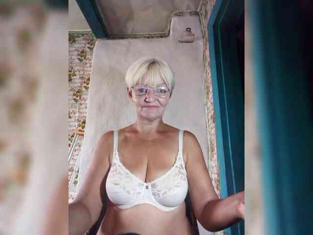 NikaGold45 webcam
