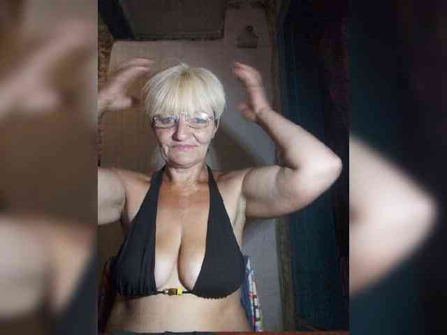 NikaGold45 webcam