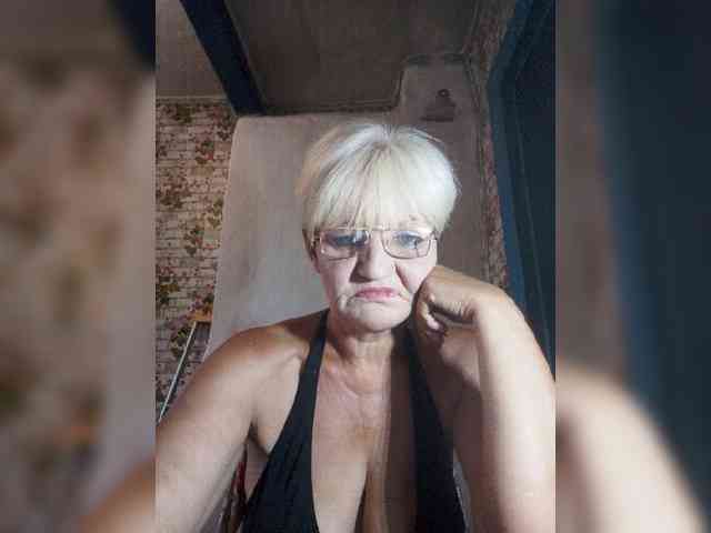 NikaGold45 webcam