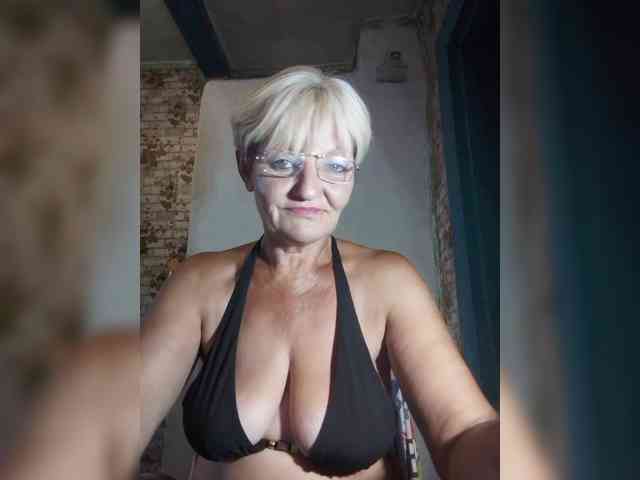 NikaGold45 webcam