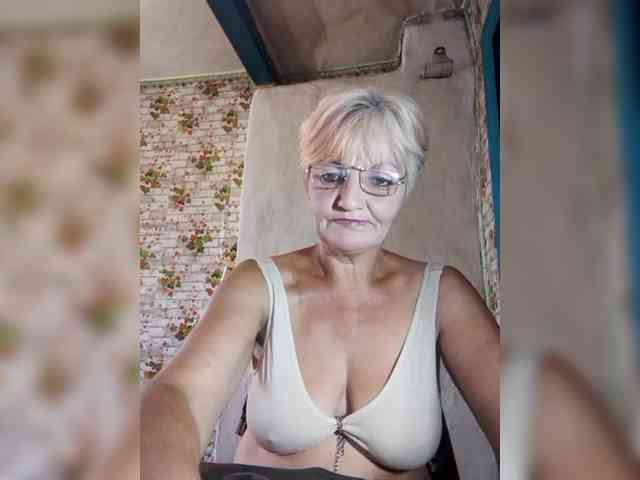 NikaGold45 Sex Cam Show