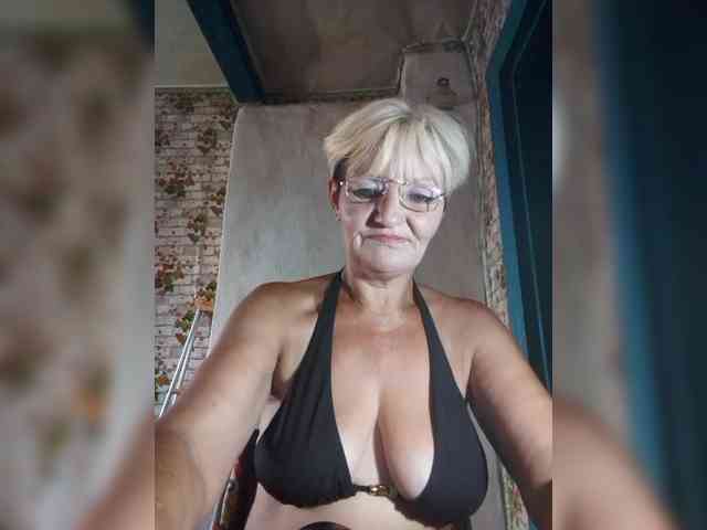 NikaGold45 webcam