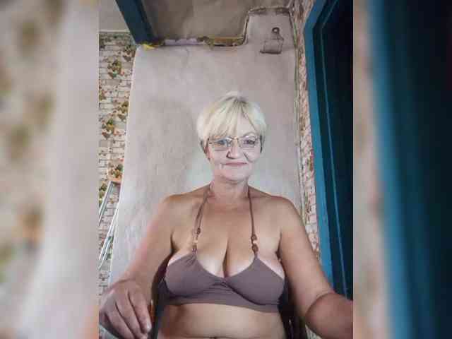 NikaGold45 webcam
