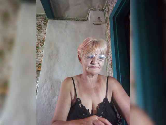 NikaGold45 webcam