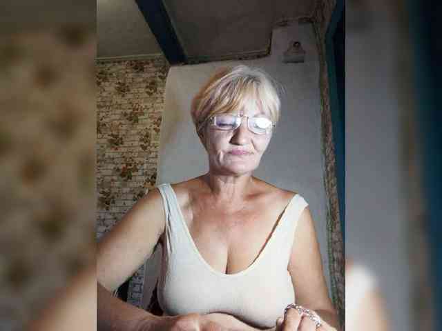 NikaGold45 webcam