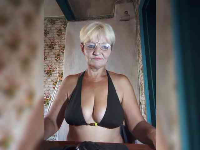 NikaGold45 webcam