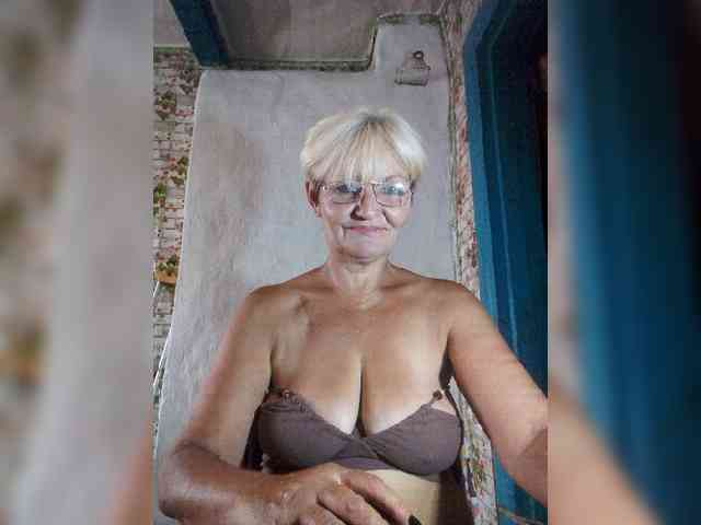 NikaGold45 webcam