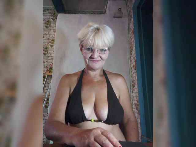 NikaGold45 webcam