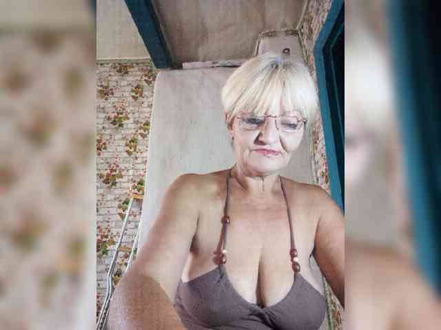 NikaGold45 webcam