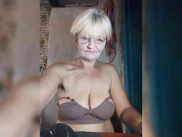 NikaGold45 webcam
