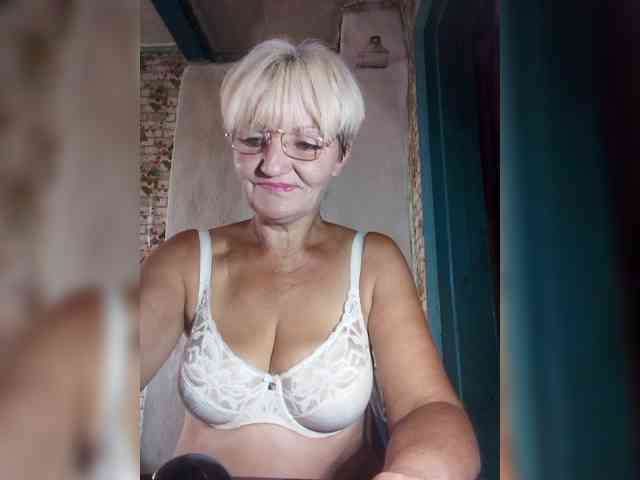 NikaGold45 webcam