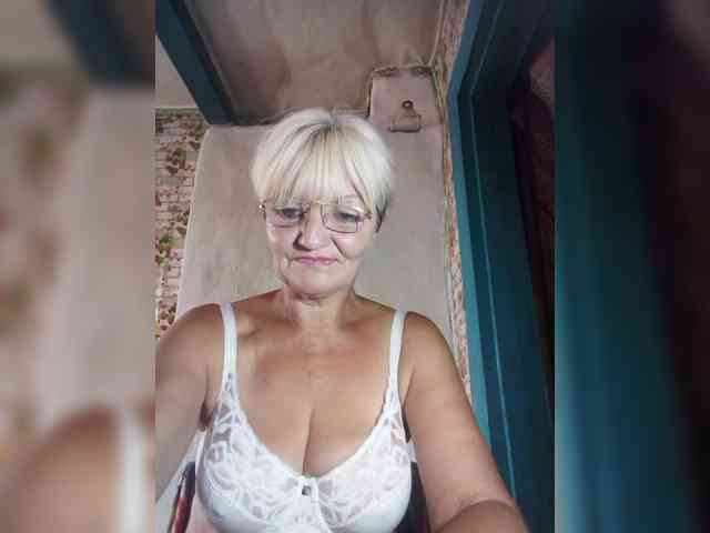 NikaGold45 webcam