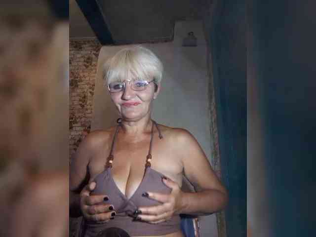 NikaGold45 webcam