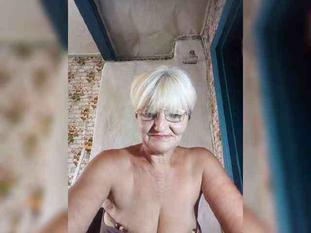 NikaGold45 webcam