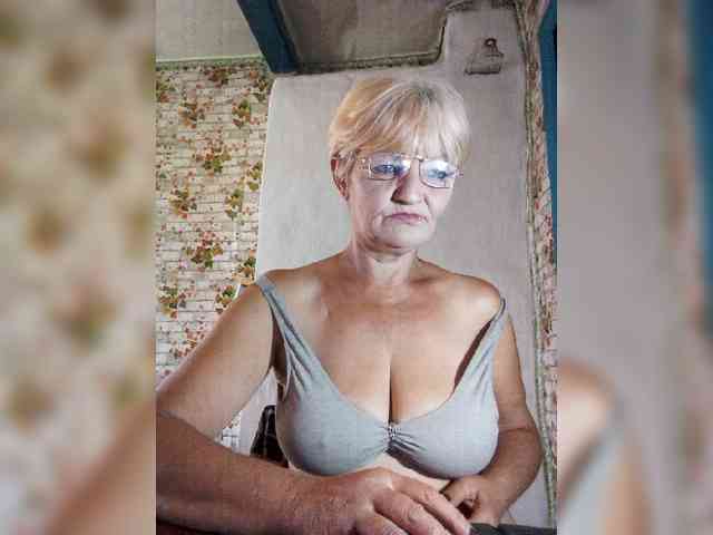 NikaGold45 Sex Cam Show