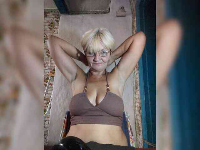 NikaGold45 webcam