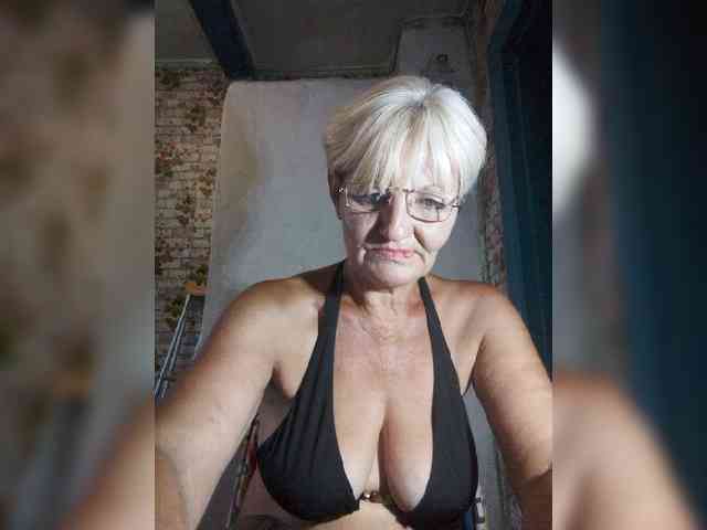NikaGold45 webcam