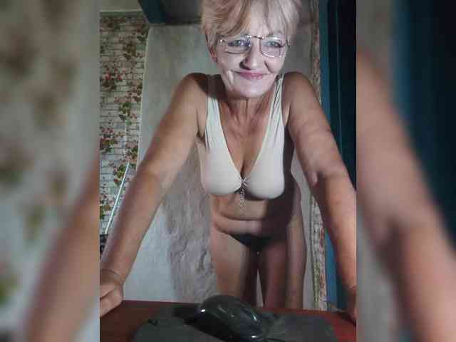NikaGold45 Sex Cam Show