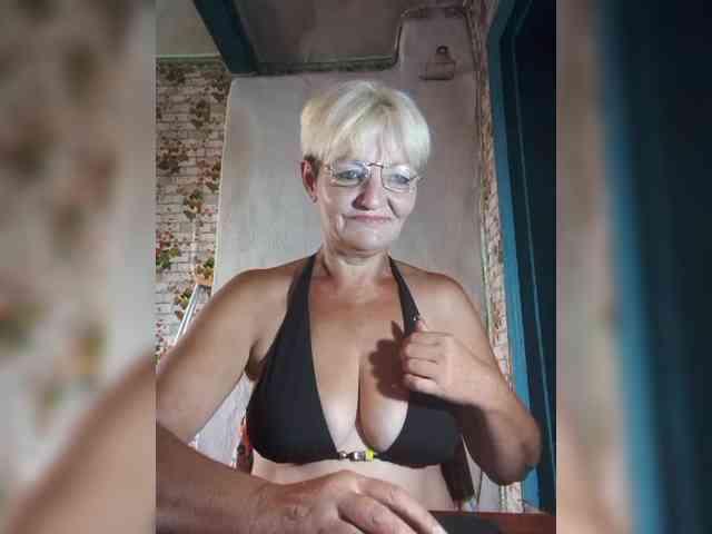 NikaGold45 webcam