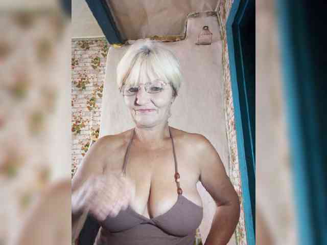 NikaGold45 webcam