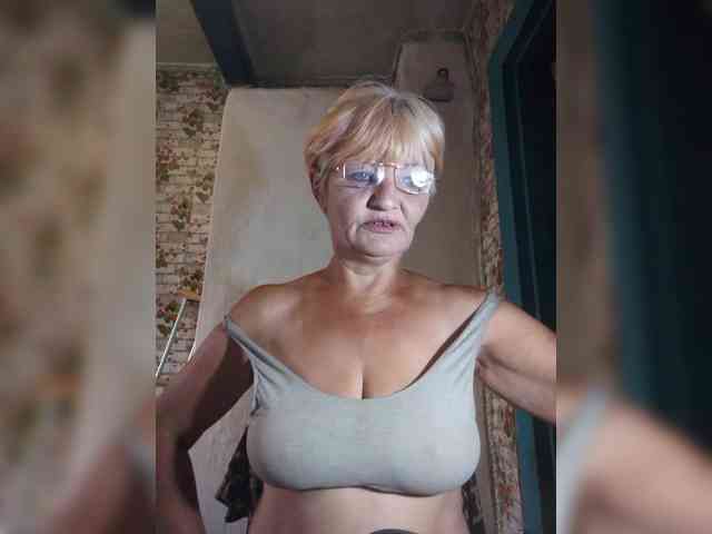NikaGold45 Sex Cam Show