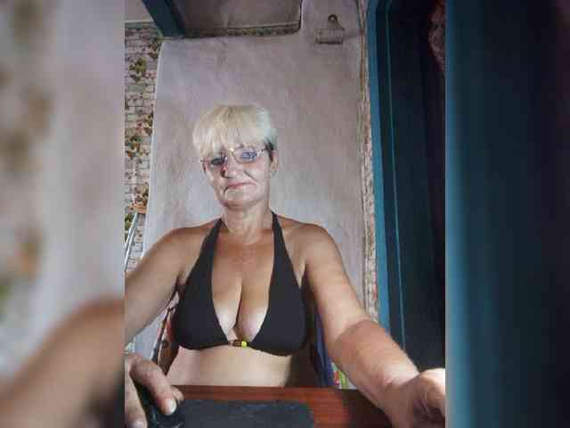 NikaGold45 webcam