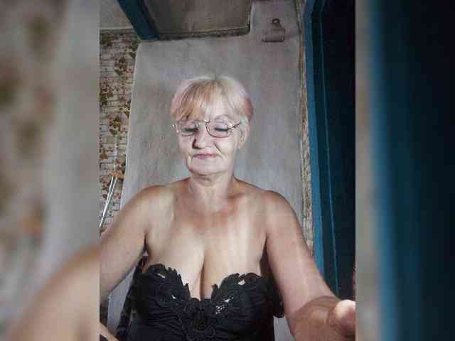 NikaGold45 webcam