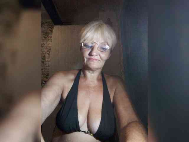 NikaGold45 webcam