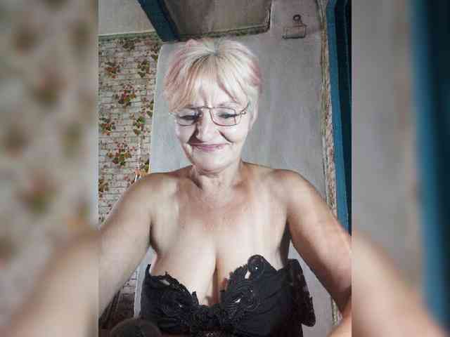 NikaGold45 webcam