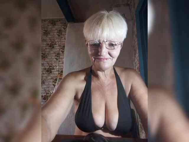 NikaGold45 webcam