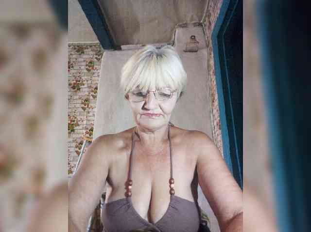 NikaGold45 webcam