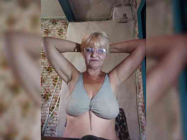 NikaGold45 Sex Cam Show