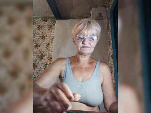 NikaGold45 Sex Cam Show