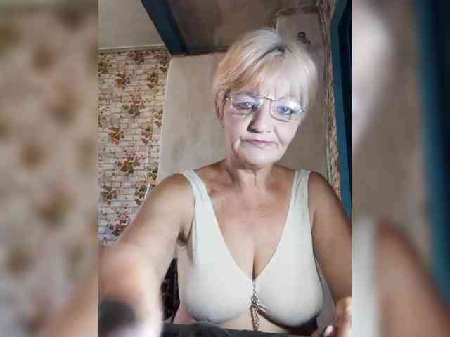 NikaGold45 Sex Cam Show