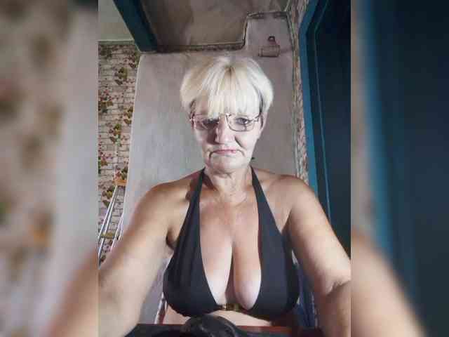NikaGold45 webcam