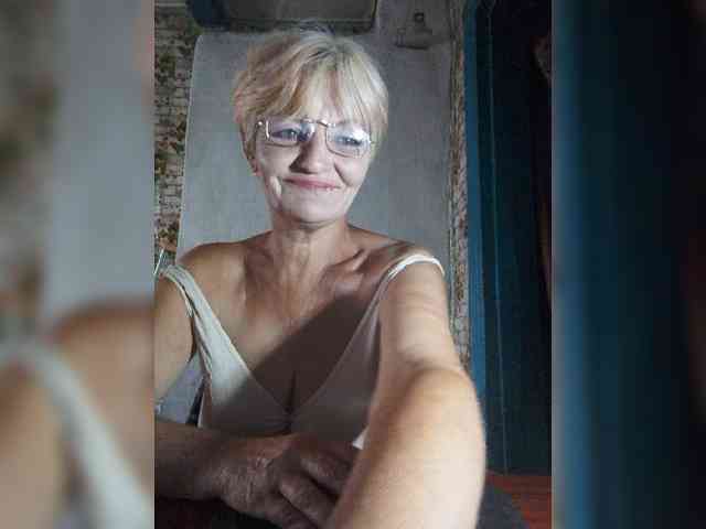 NikaGold45 webcam