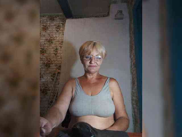 NikaGold45 webcam