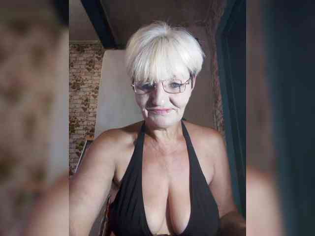 NikaGold45 webcam