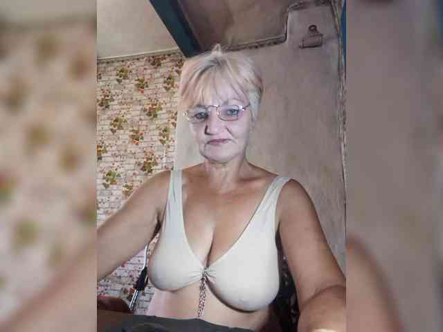NikaGold45 Sex Cam Show
