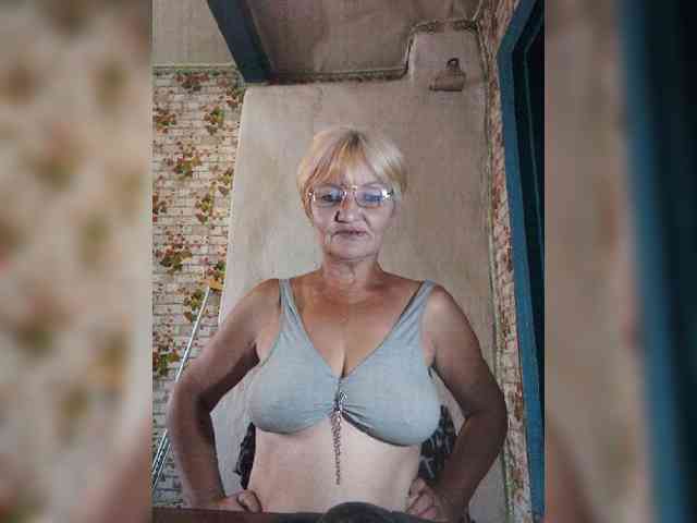 NikaGold45 Sex Cam Show