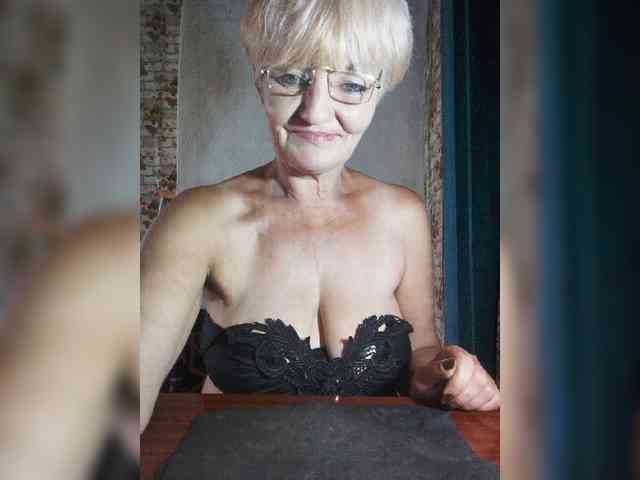 NikaGold45 webcam