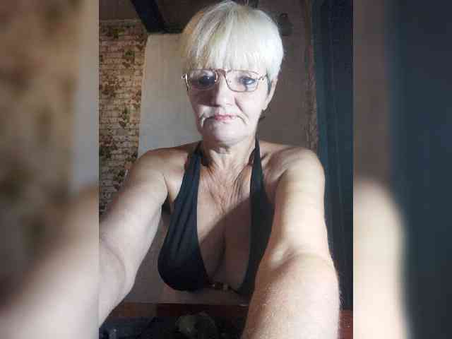 NikaGold45 webcam