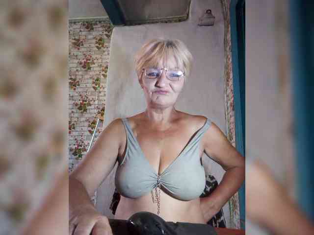 NikaGold45 Sex Cam Show