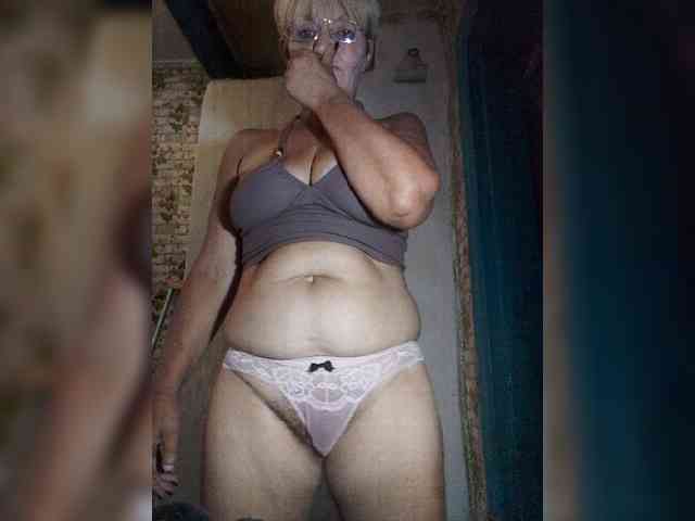 NikaGold45 webcam