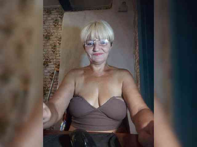 NikaGold45 webcam